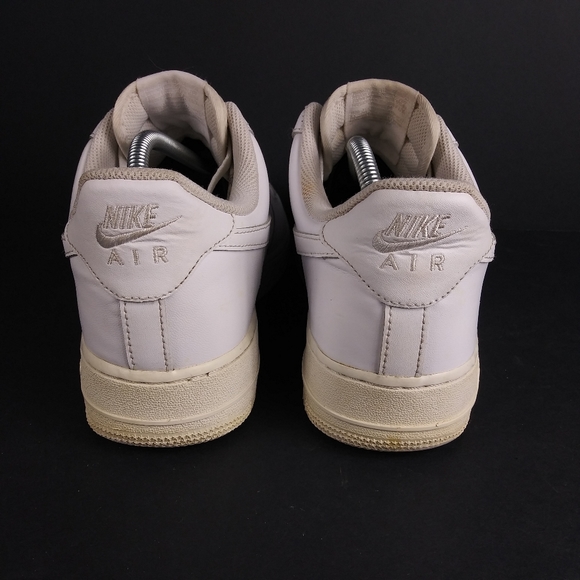 Nike Air Force 1 '07 White Sneakers Men's Size 9.5 Women's Size 11 - Picture 5 of 8
